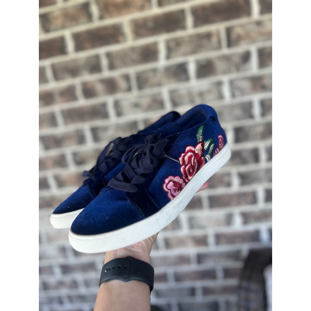 Reaction Kenneth Cole Navy Velvet Floral Embroidered Rose Sneakers Low Top